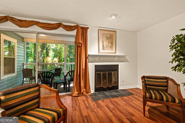 4042 Whitehall Way, Alpharetta, GA 30004