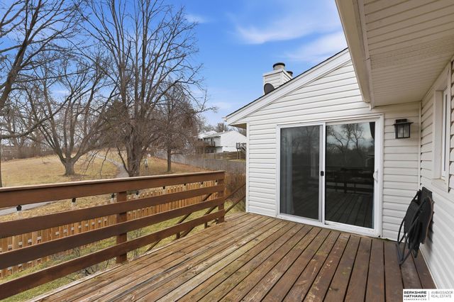 14604 Walnut Grove Drive, Omaha, NE 68137