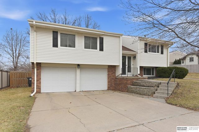 14604 Walnut Grove Drive, Omaha, NE 68137