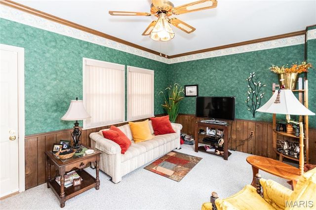 9534 Tiber Drive, St Louis, MO 63123