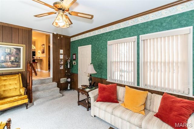 9534 Tiber Drive, St Louis, MO 63123