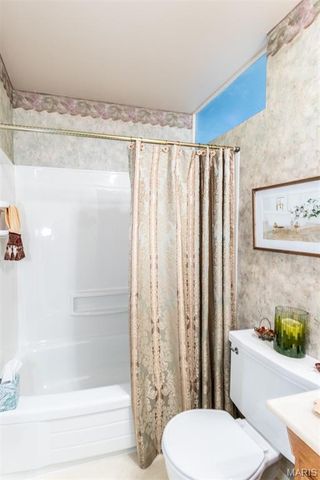 9534 Tiber Drive, St Louis, MO 63123