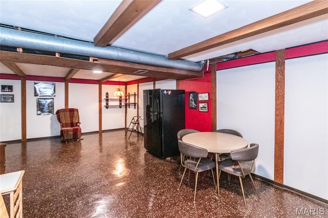 9534 Tiber Drive, St Louis, MO 63123