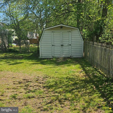 374 MANOR AVE, Carneys Point, NJ 08069