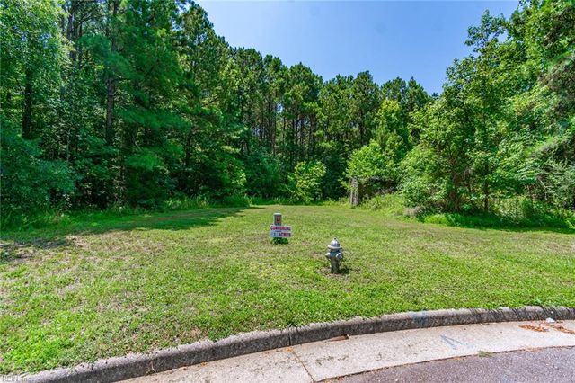 Lot 13 Wimbledon LN, Smithfield, VA 23430