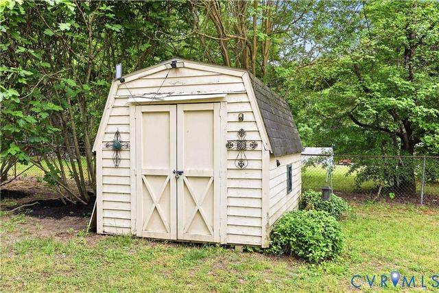 22925 River Rd, North Dinwiddie, VA 23803