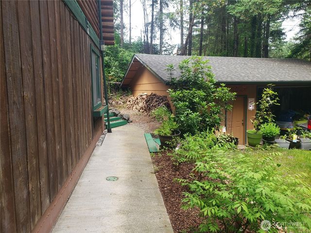 70 NE Wanda Lane, Belfair, WA 98528