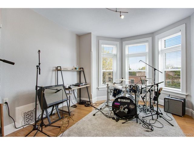 2952 Champa St, Denver, CO 80205