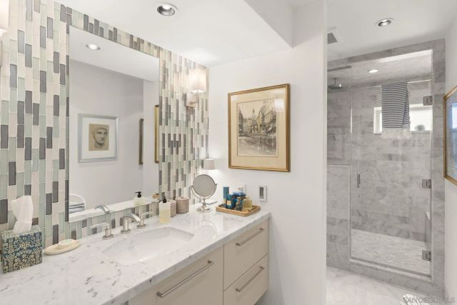 5727 Abalone Pl, La Jolla, CA 92037