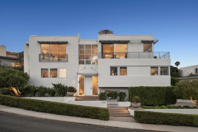 5727 Abalone Pl, La Jolla, CA 92037