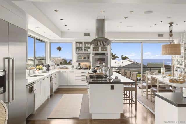5727 Abalone Pl, La Jolla, CA 92037