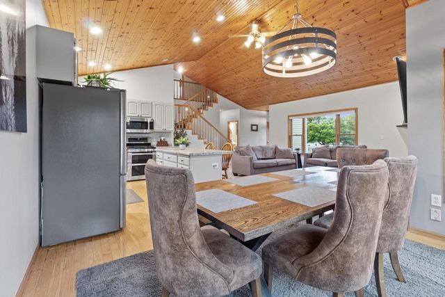 W4988 Mclaren ROAD, La Crosse, WI 54601