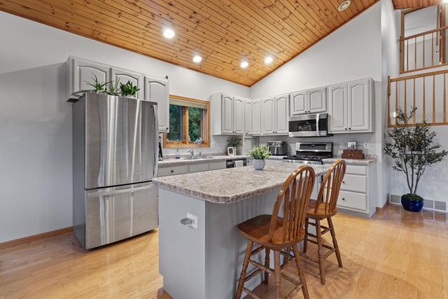 W4988 Mclaren ROAD, La Crosse, WI 54601