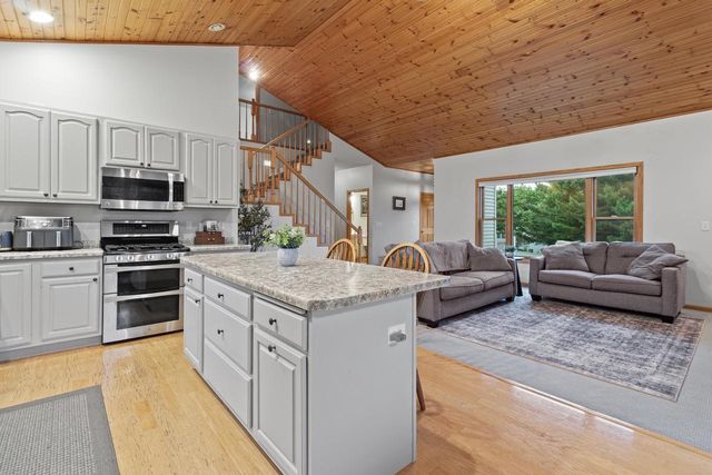 W4988 Mclaren ROAD, La Crosse, WI 54601