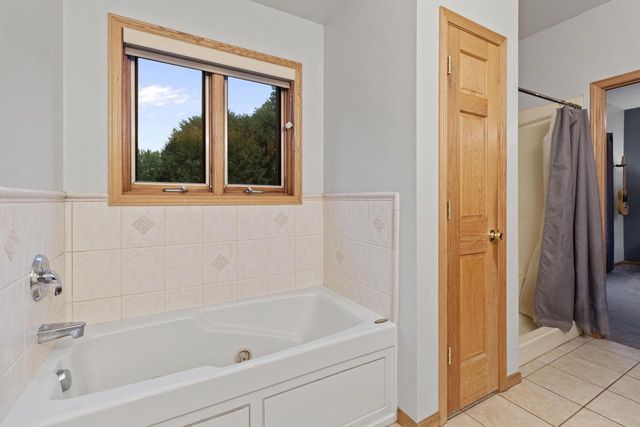 W4988 Mclaren ROAD, La Crosse, WI 54601
