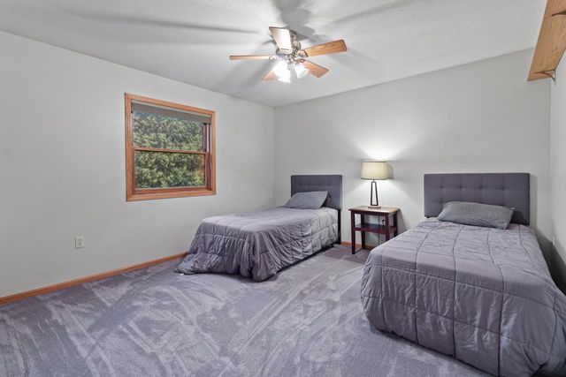 W4988 Mclaren ROAD, La Crosse, WI 54601