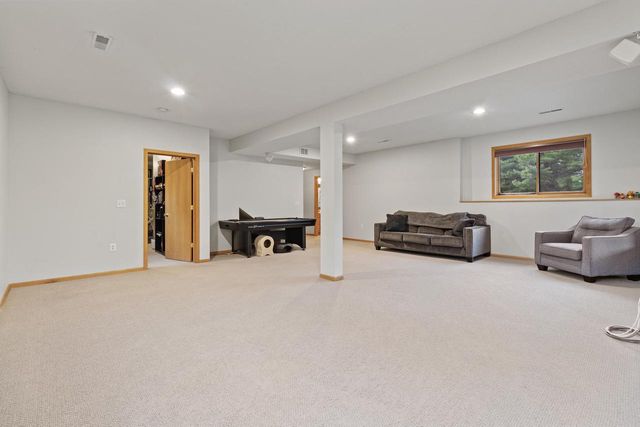 W4988 Mclaren ROAD, La Crosse, WI 54601