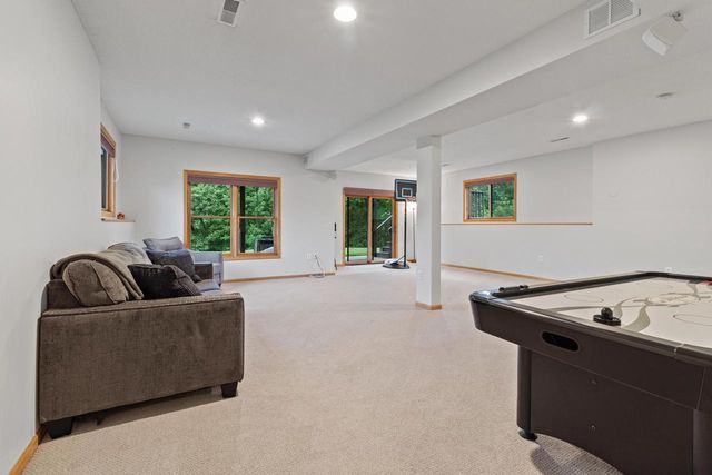 W4988 Mclaren ROAD, La Crosse, WI 54601