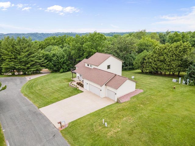 W4988 Mclaren ROAD, La Crosse, WI 54601