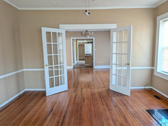 301 S 8th Street, Gadsden, AL 35903