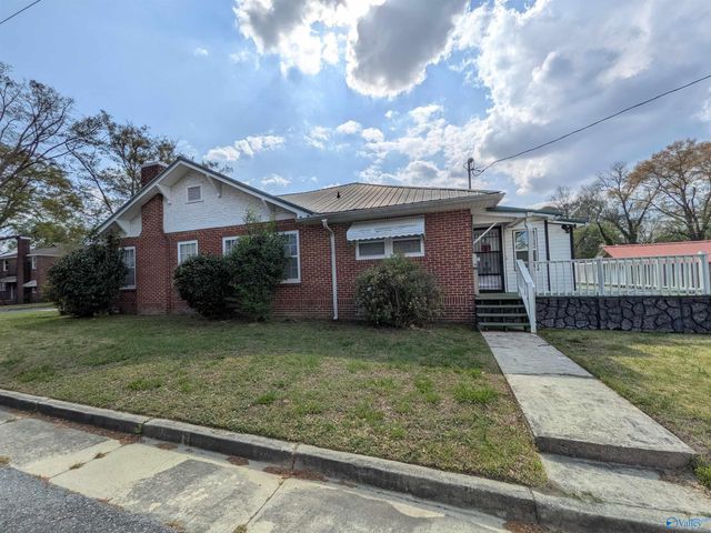 301 S 8th Street, Gadsden, AL 35903