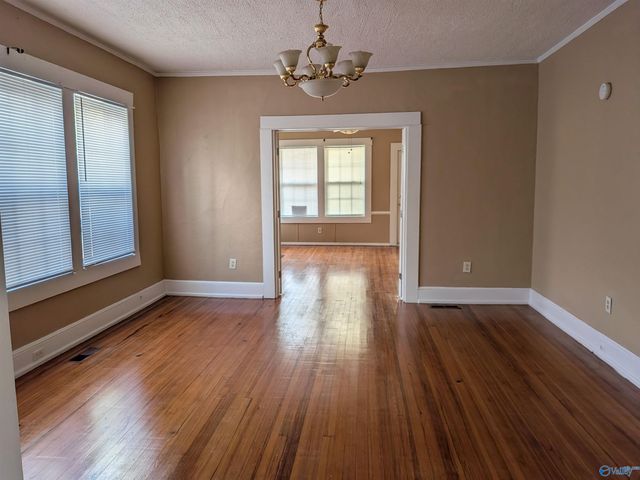 301 S 8th Street, Gadsden, AL 35903