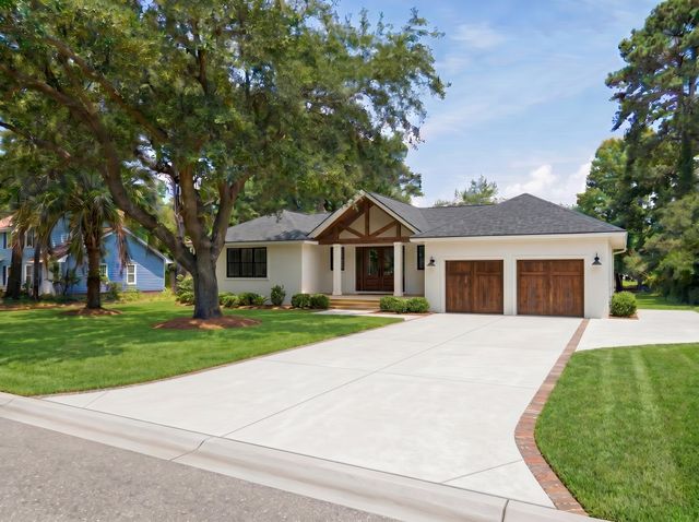 686 Pelzer Drive, Mount Pleasant, SC 29464