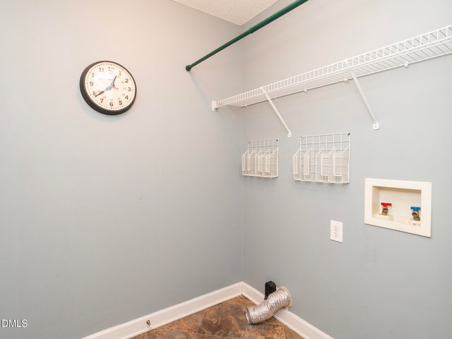 2221 Sweetbay Circle, Burlington, NC 27215