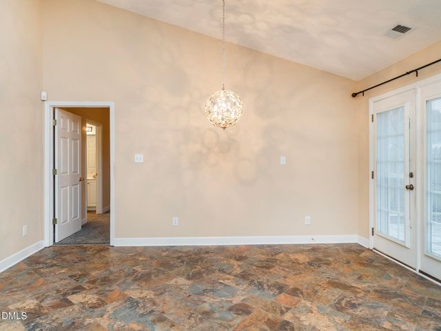 2221 Sweetbay Circle, Burlington, NC 27215