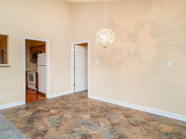 2221 Sweetbay Circle, Burlington, NC 27215