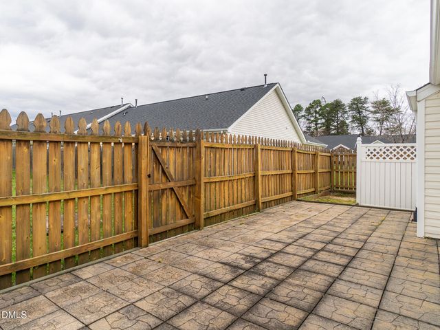 2221 Sweetbay Circle, Burlington, NC 27215