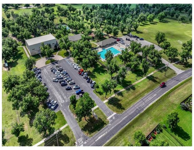 943 E Landings, Granbury, TX 76049