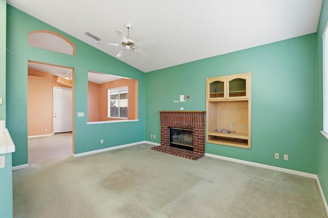 1154 Knopfler Cir, Folsom, CA 95630