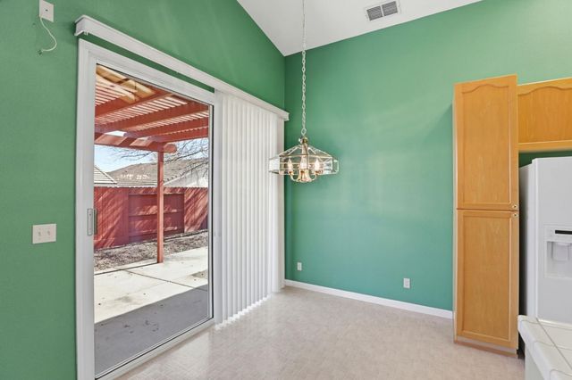 1154 Knopfler Cir, Folsom, CA 95630