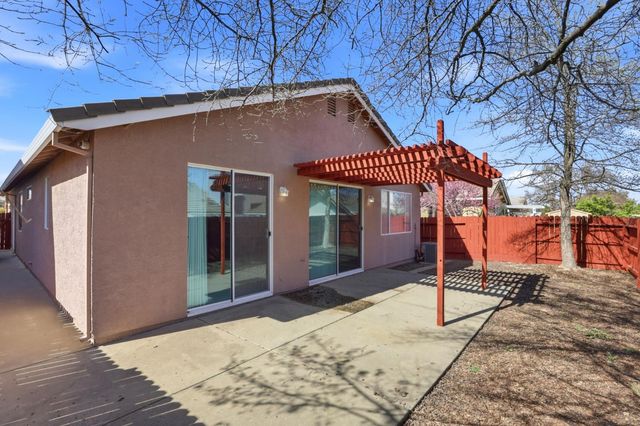 1154 Knopfler Cir, Folsom, CA 95630