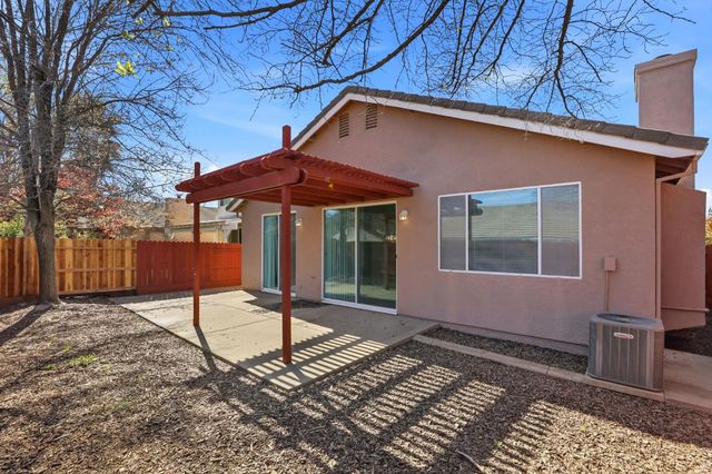 1154 Knopfler Cir, Folsom, CA 95630