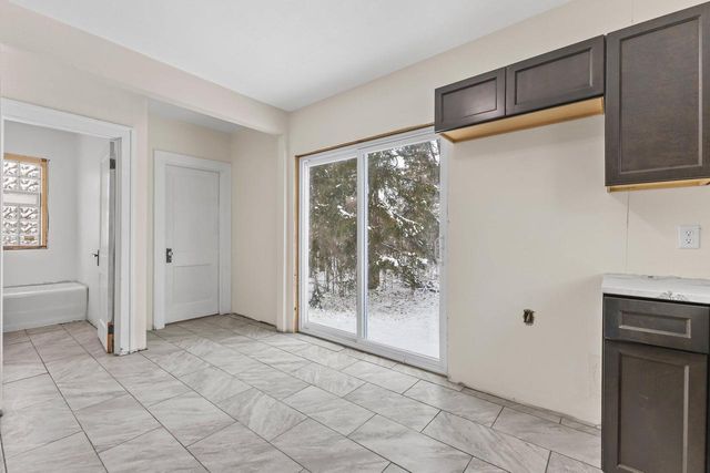 202 W Brown Deer ROAD, Bayside, WI 53217