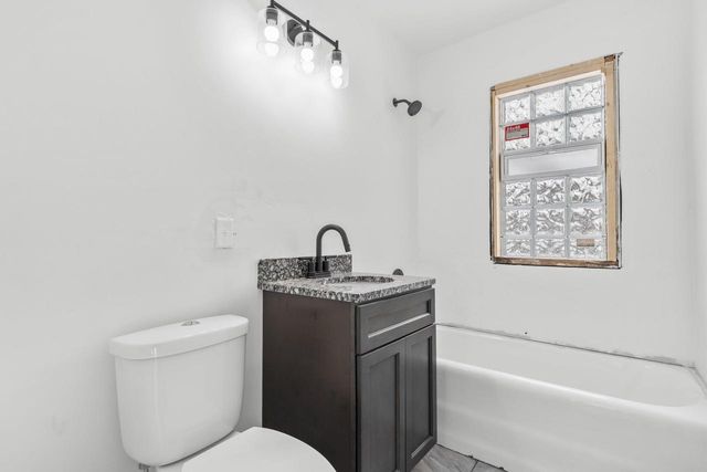 202 W Brown Deer ROAD, Bayside, WI 53217