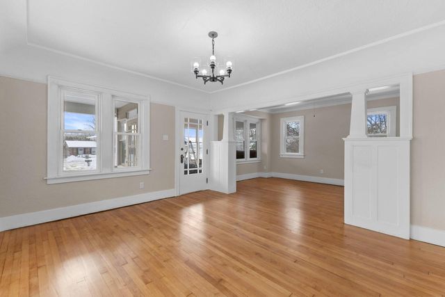 202 W Brown Deer ROAD, Bayside, WI 53217