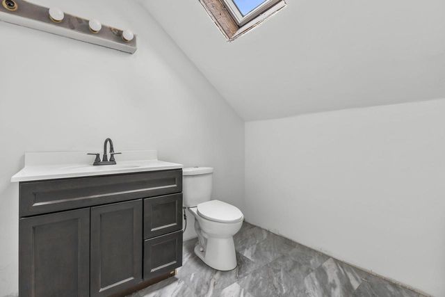 202 W Brown Deer ROAD, Bayside, WI 53217