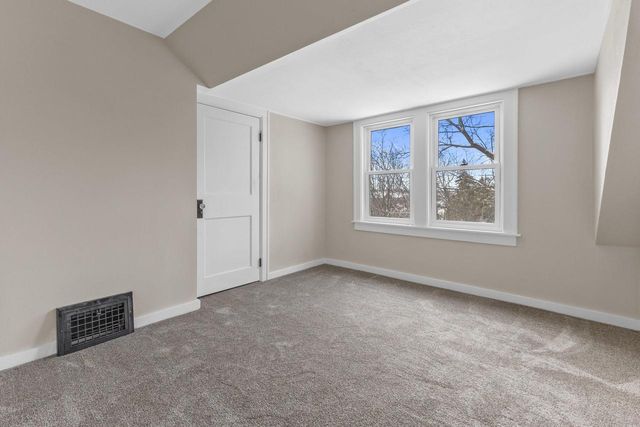 202 W Brown Deer ROAD, Bayside, WI 53217