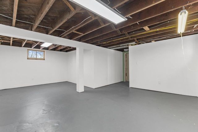 202 W Brown Deer ROAD, Bayside, WI 53217