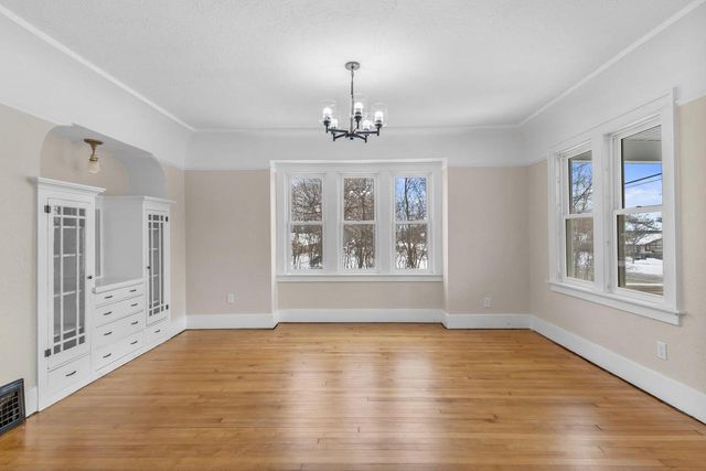 202 W Brown Deer ROAD, Bayside, WI 53217