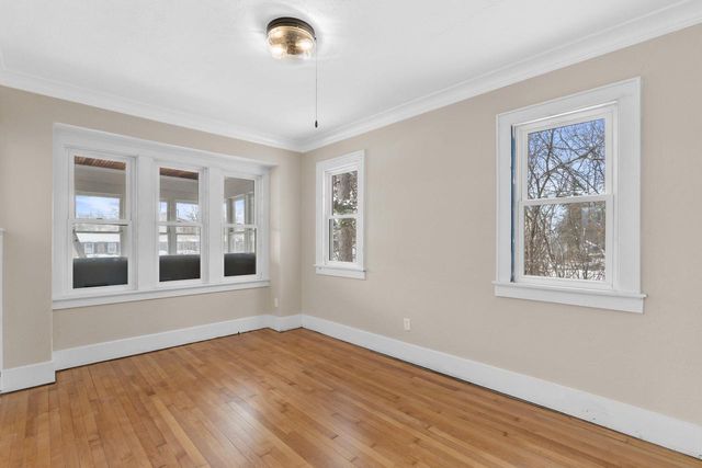 202 W Brown Deer ROAD, Bayside, WI 53217