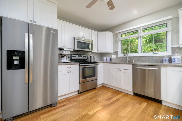 133 Governor Trumbull Way 133, Trumbull, CT 06611