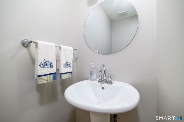 133 Governor Trumbull Way 133, Trumbull, CT 06611