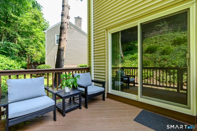 133 Governor Trumbull Way 133, Trumbull, CT 06611