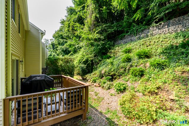 133 Governor Trumbull Way 133, Trumbull, CT 06611