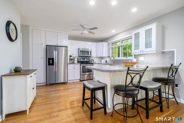 133 Governor Trumbull Way 133, Trumbull, CT 06611