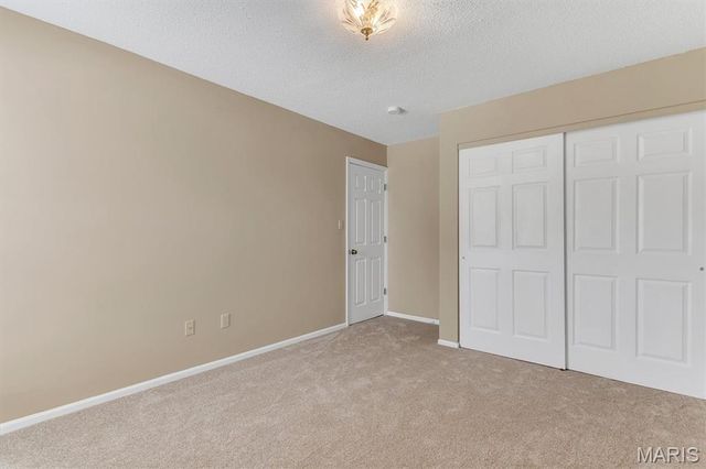 10 Silverdale Court, St Charles, MO 63303
